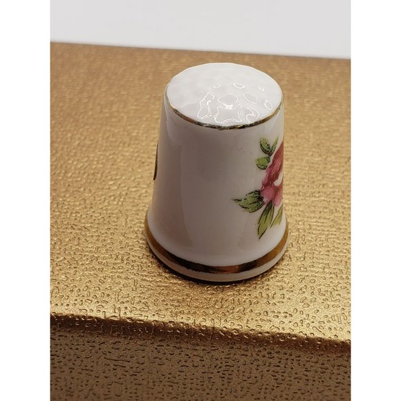 Vintage Bone China Japan Royal‎ Worcester Pink Rose Floral Thimble Gold Trim - Picture 5 of 6